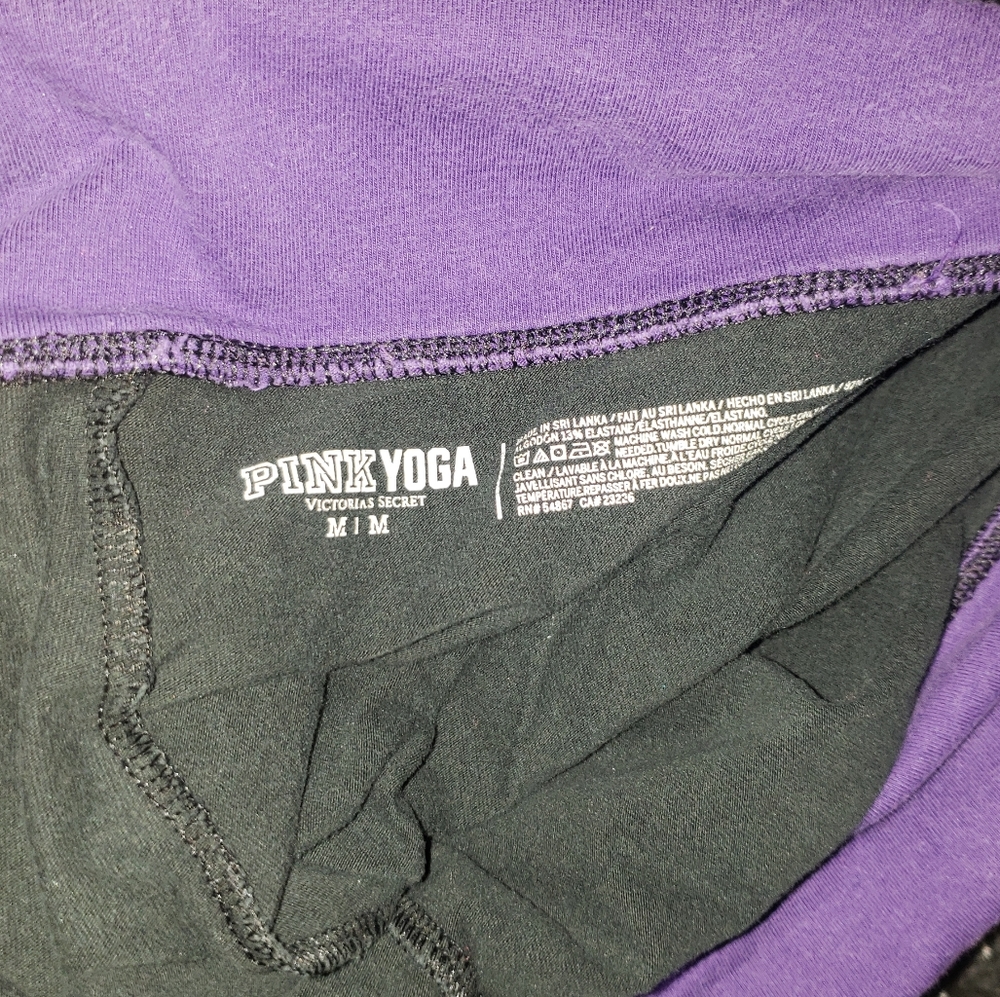 SOLD VS Pink Yoga Capri Leggings - Picture 8 of 8